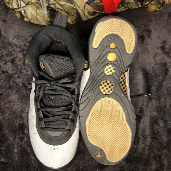 Jordan’s - Picture 2 of 2